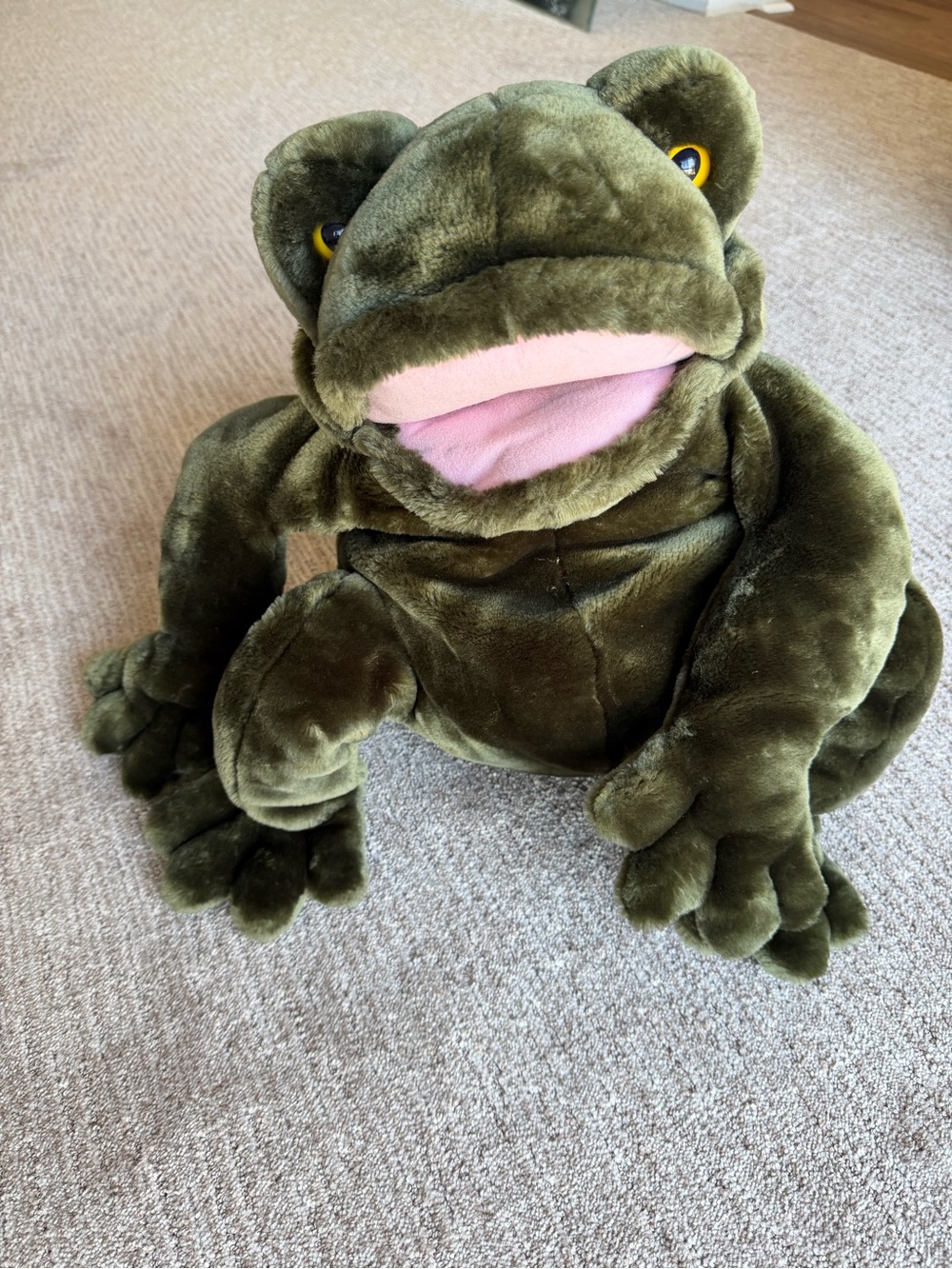 FOLKMANIS Folktails Jumbo Frog Puppet